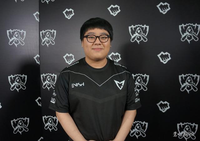 四位核心球 四位核心球