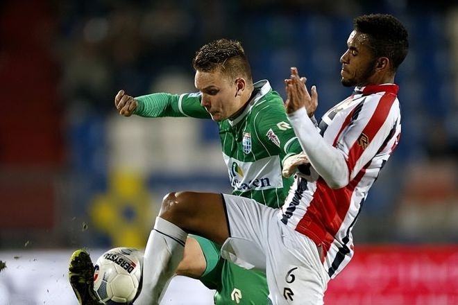 查尔顿不仅 查尔顿不仅