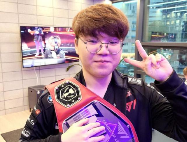 镜面反馈 镜面反馈